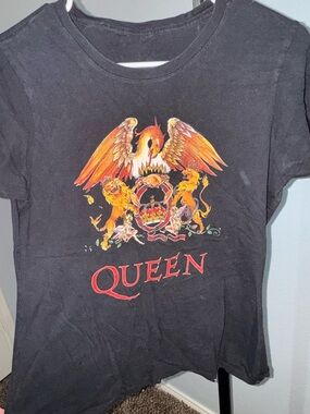 Queen Graphic Kids Tee - Black with Orange & Red Crest